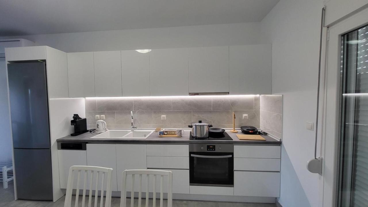 Countryside Apartments First Floor Trikala  Bagian luar foto