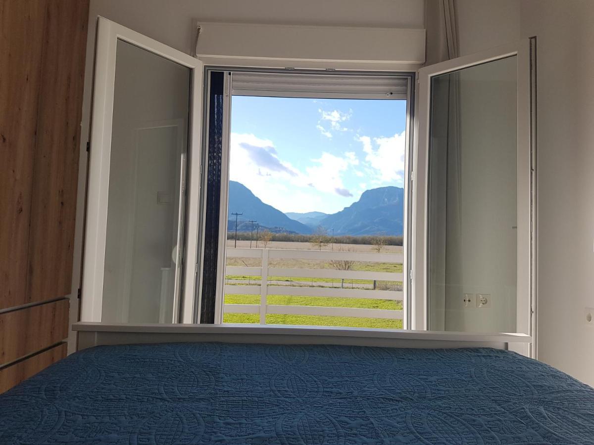 Countryside Apartments First Floor Trikala  Bagian luar foto