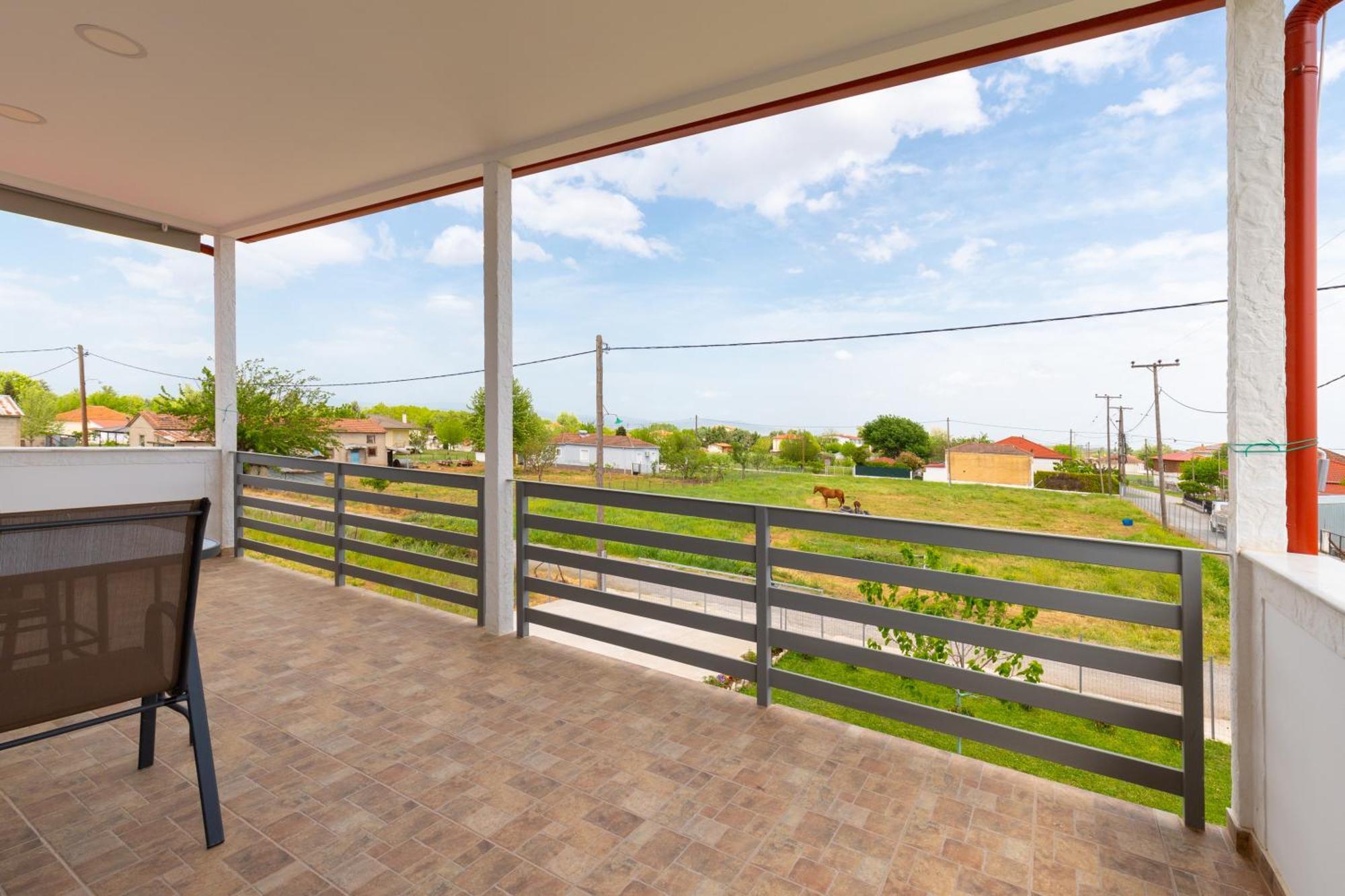 Countryside Apartments First Floor Trikala  Bagian luar foto
