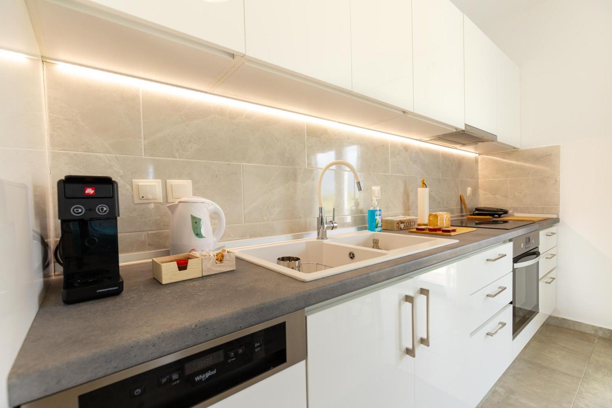Countryside Apartments First Floor Trikala  Bagian luar foto